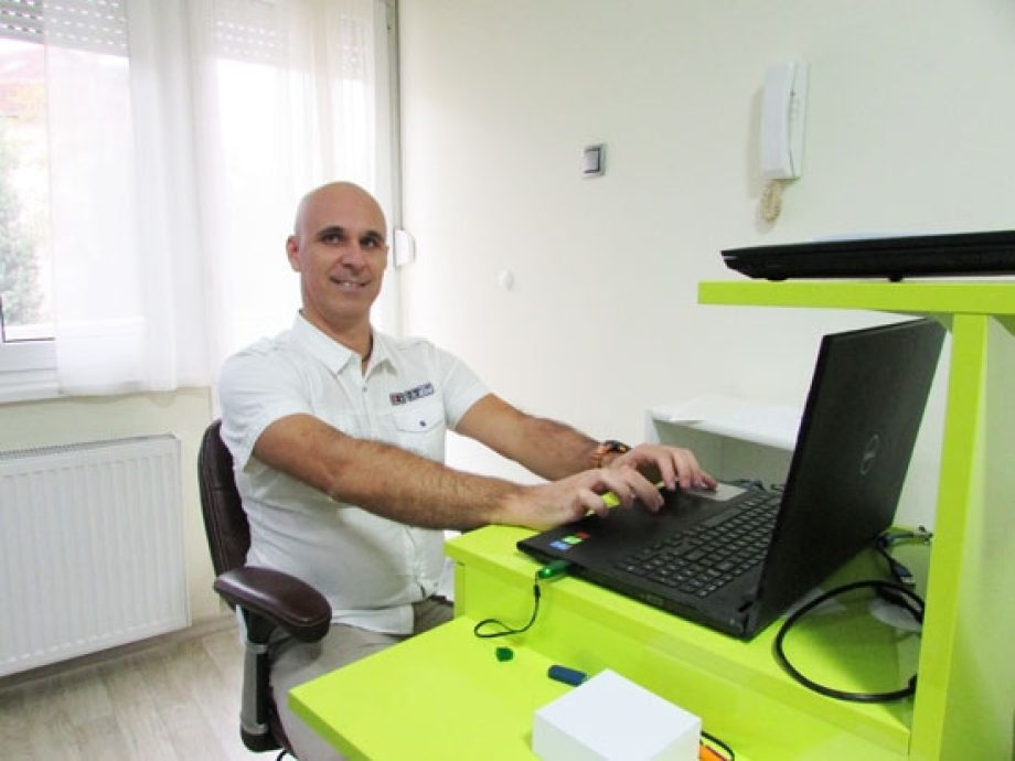 Dr Dejan Glendža lekar kvantne medicine